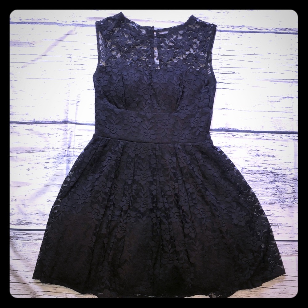 SALE Black lace floral tule dress Size 5/6